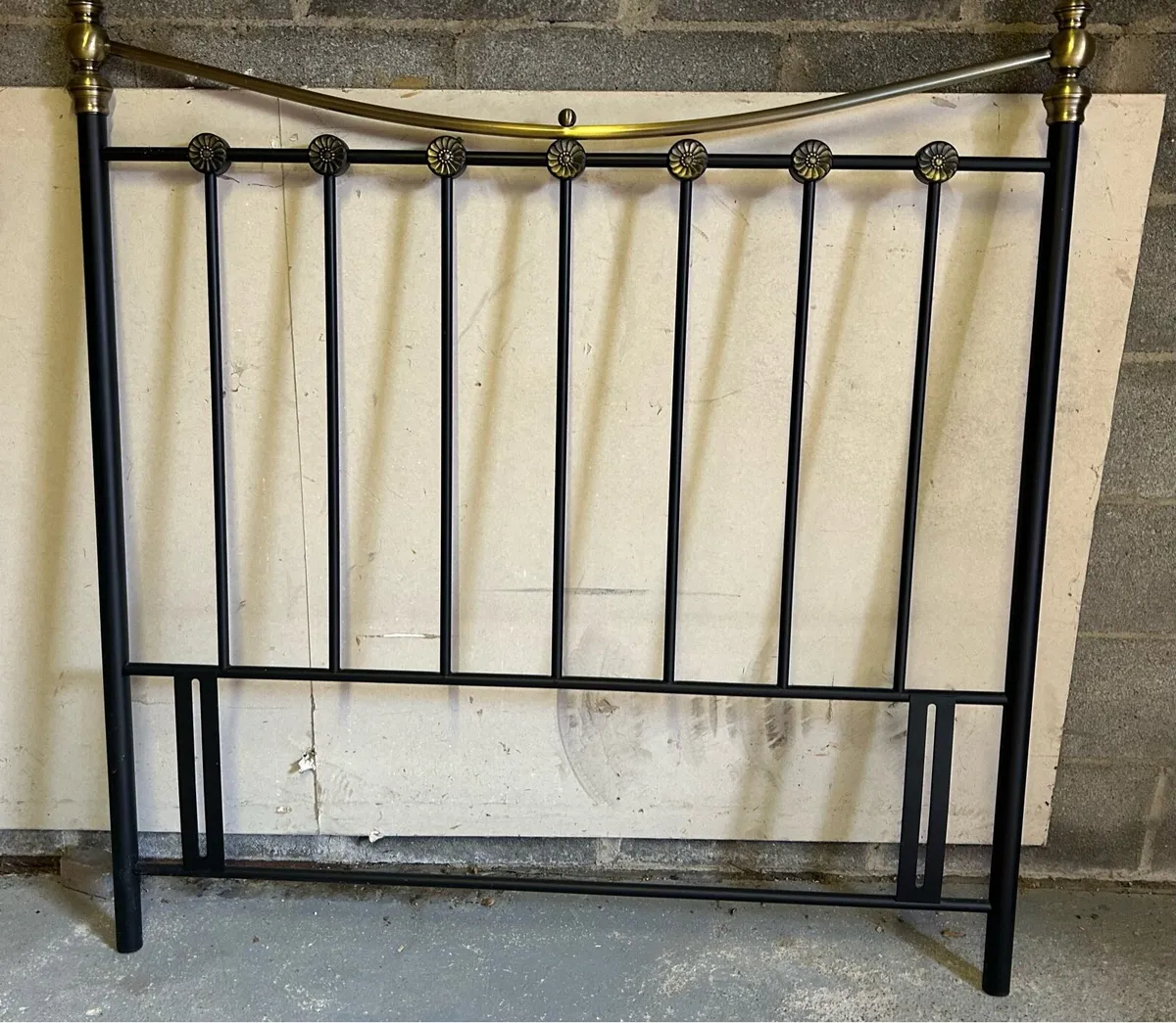 Headboard - Image 2