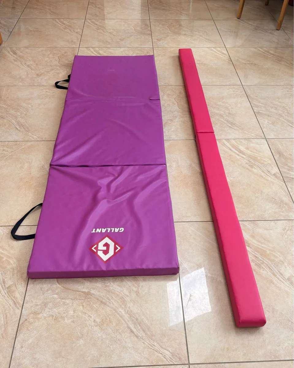 Gymnastics mat and balance beam - Image 2