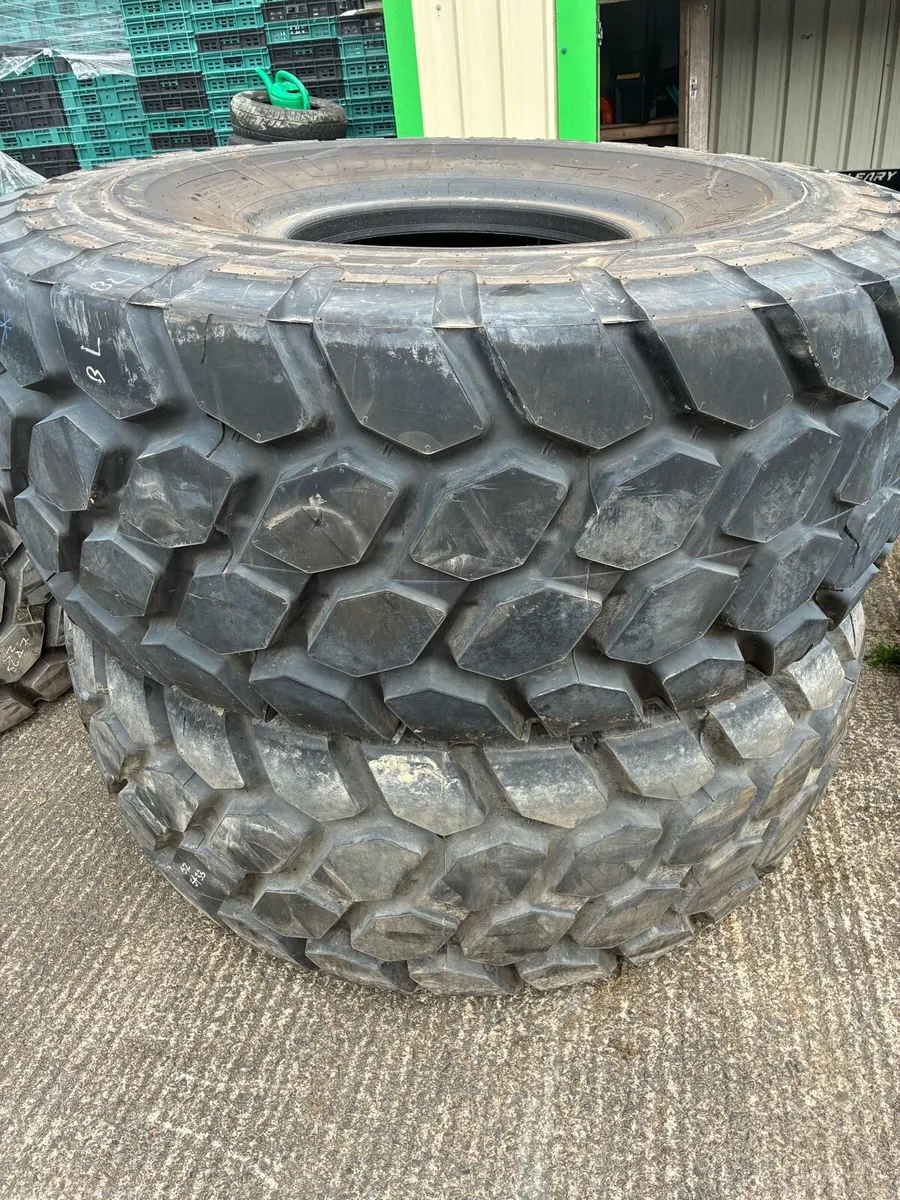 Bridgestone 26.5/25 moxy / shovel tyres - Image 1