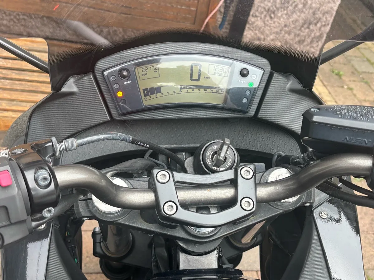 2010 Kawasaki er6f - Image 4