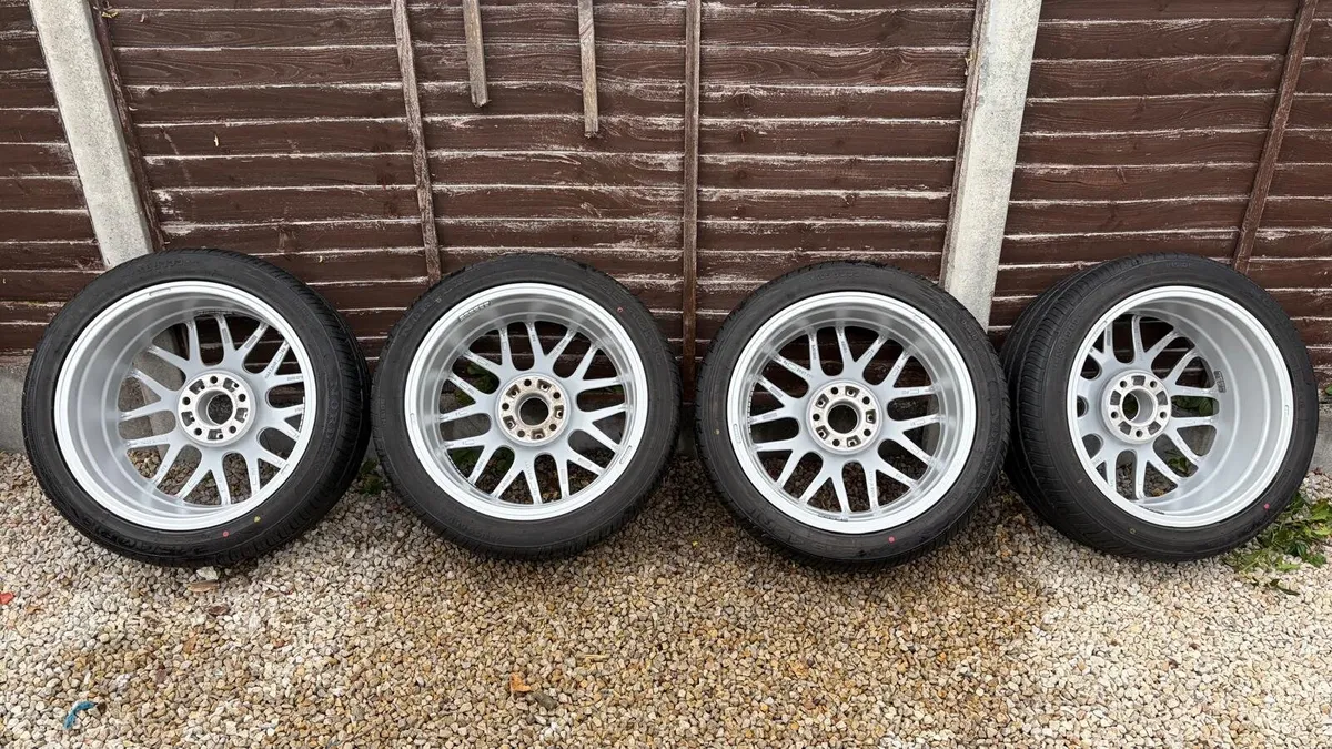 Alloys and wheels - Image 2