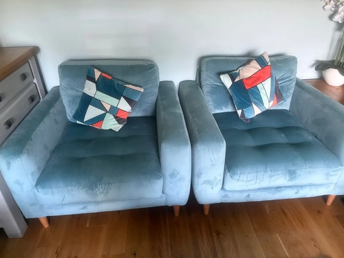 Couch and Armchairs - Image 2