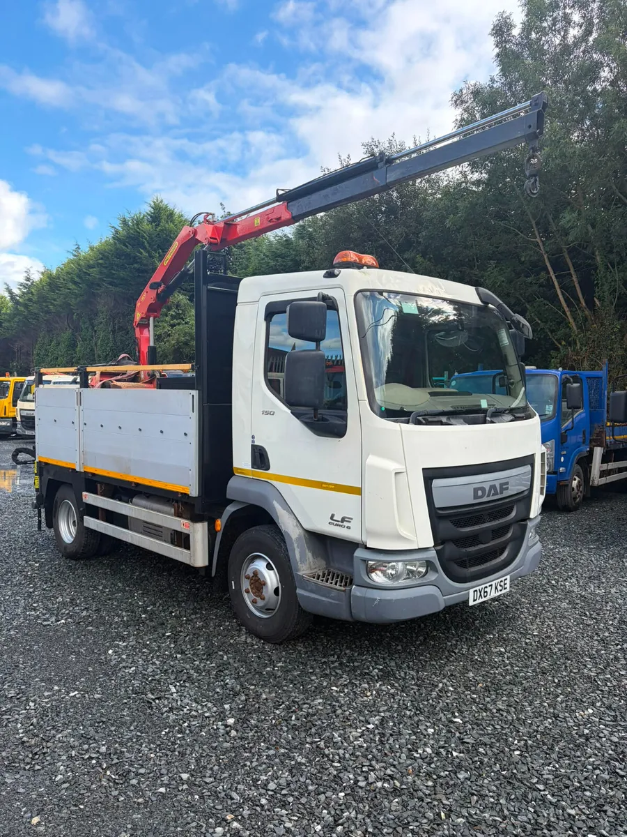 2017 DAF LF150 7.5Ton Dropside with Rear Crane - Image 1