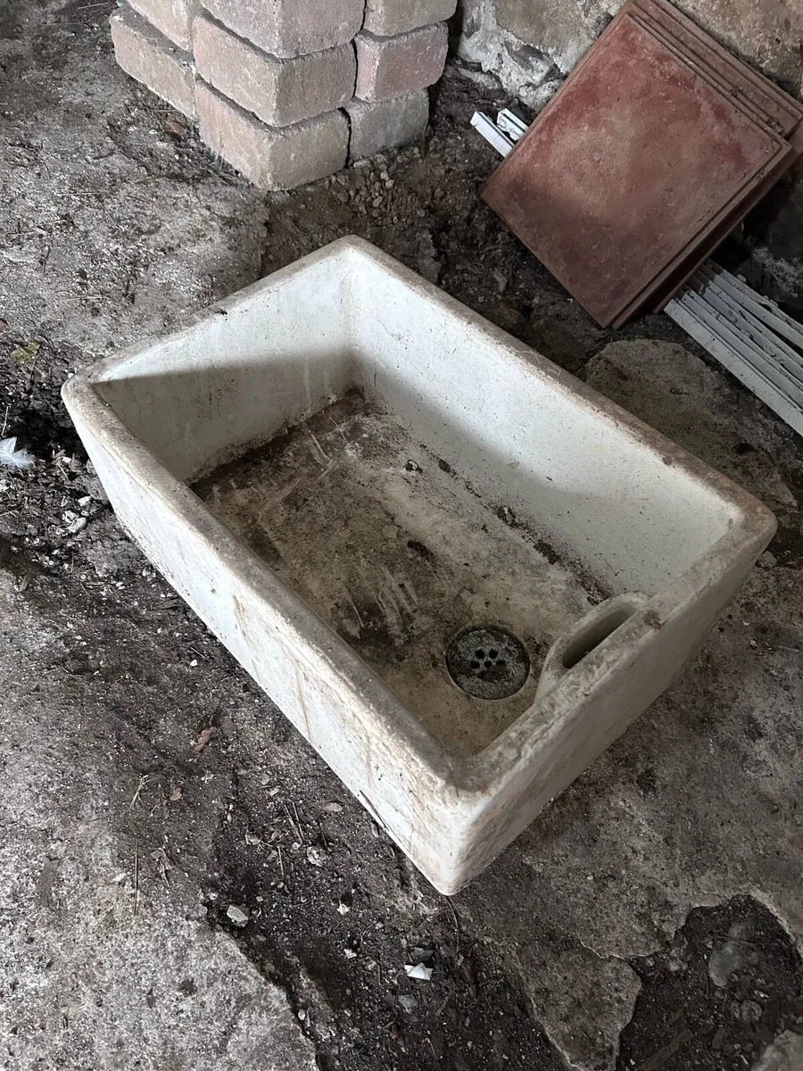 Belfast Sink - Image 1