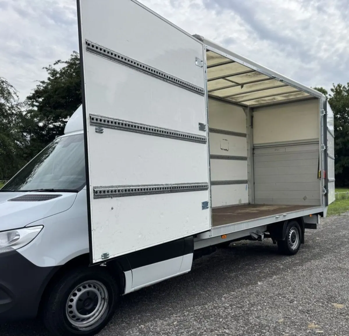 2021 Mercedes-Benz Sprinter Luton Box Van - Image 1