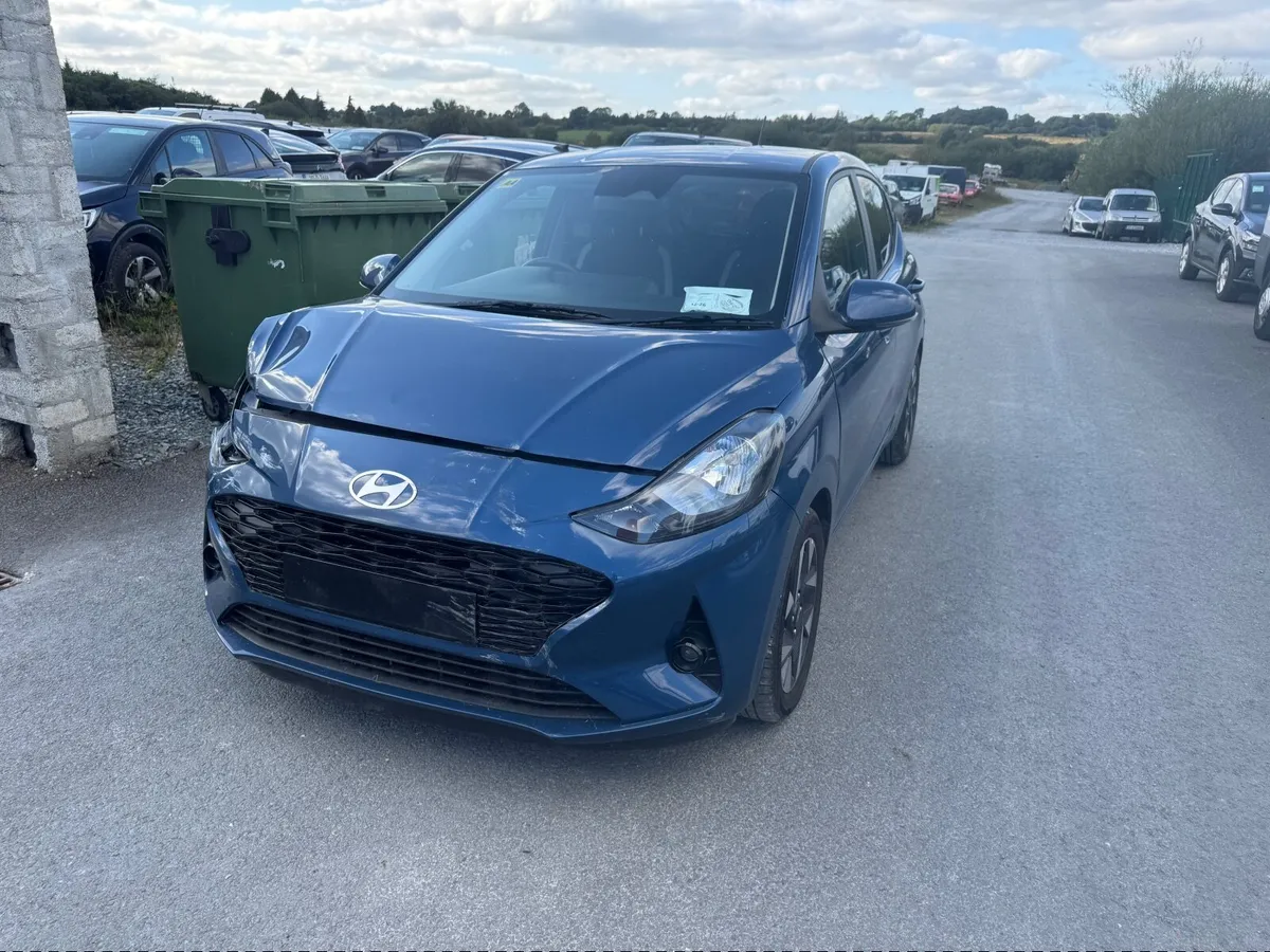 251 Hyundai i10 Automatic - Image 2