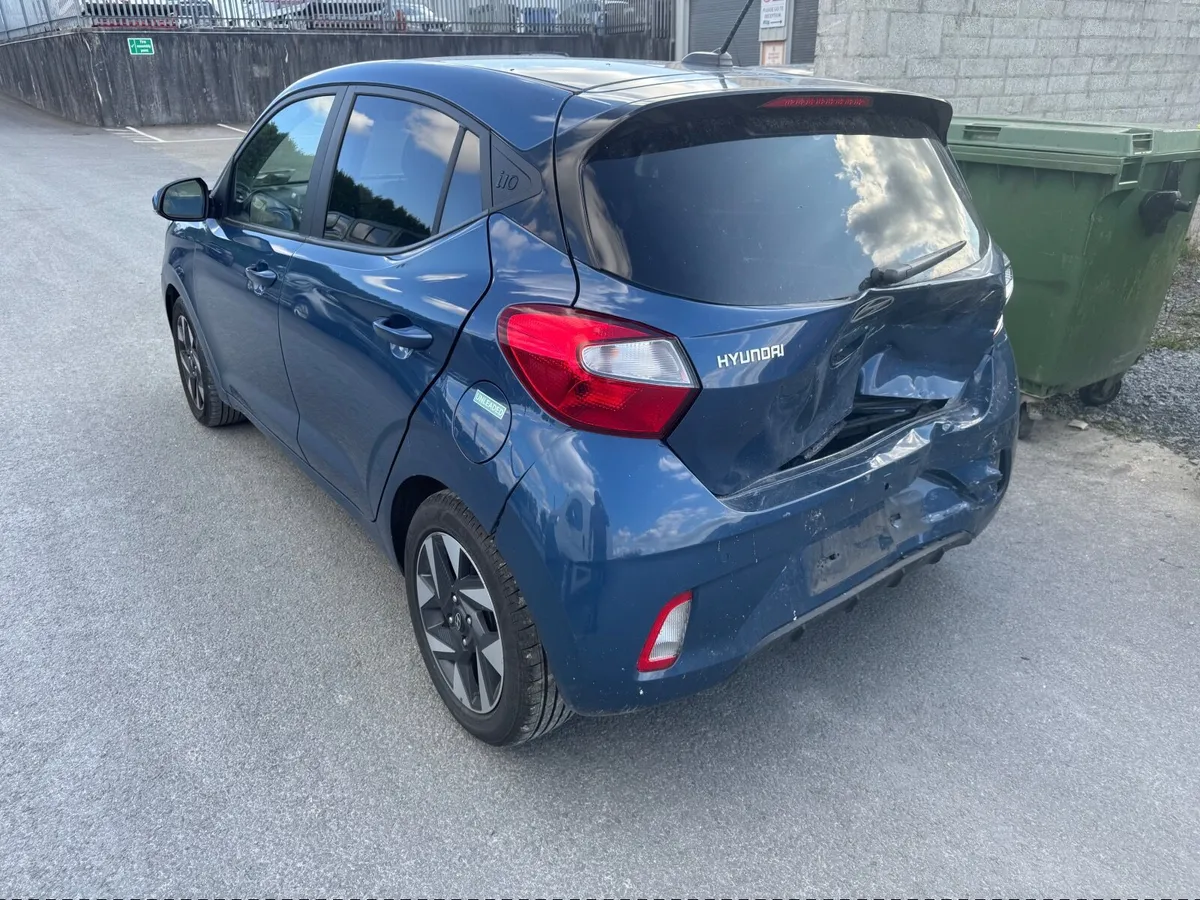 251 Hyundai i10 Automatic - Image 3