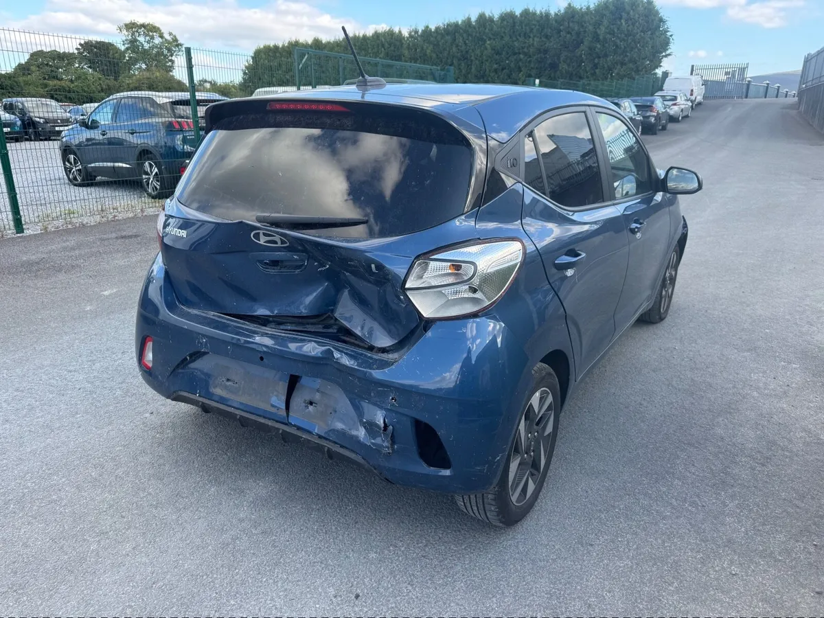 251 Hyundai i10 Automatic - Image 4
