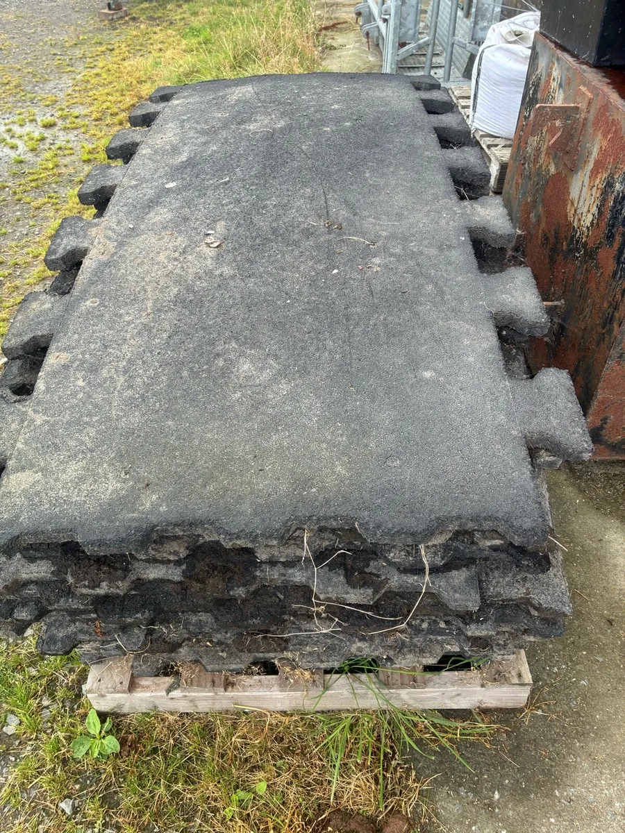 Rubber mats - Image 1