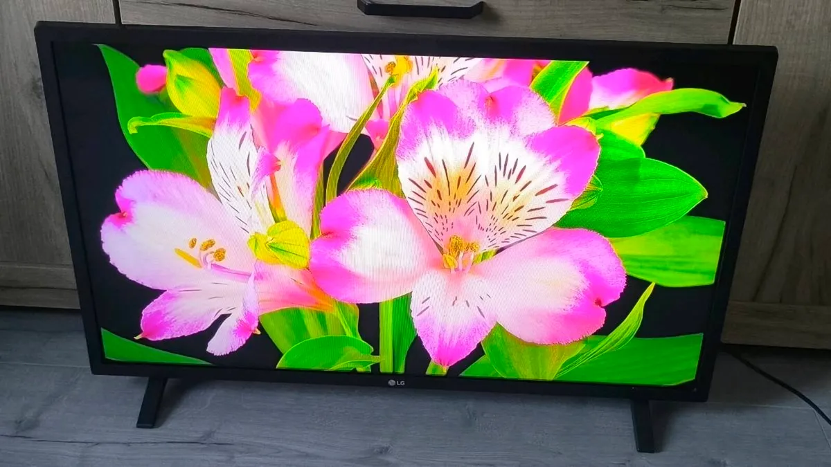 32"TV LG, SMART - Image 1