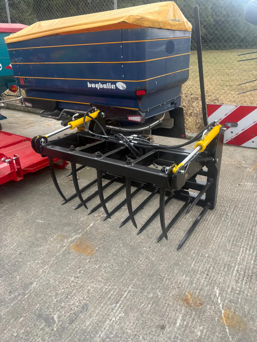 NEW ROSSMORE GRABS IN STOCK