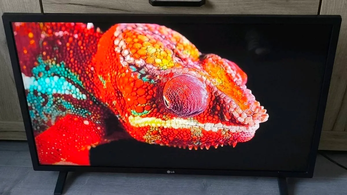 32"TV LG, SMART - Image 3