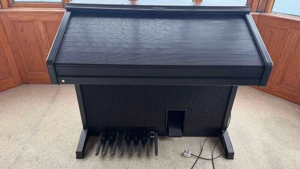 Technics SX-GX5 Organ with bench, Manual, Sheet Music and more. - Image 2