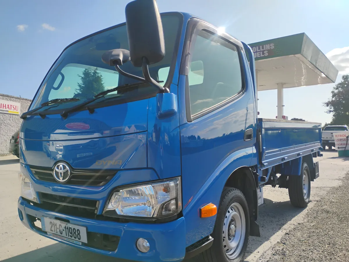 2021 TOYOTA DYNA 3.0 DIESEL MANUAL - Image 3