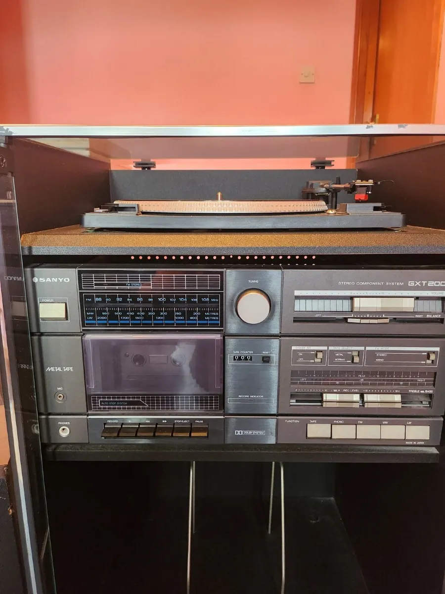 Sanyo GXT200 Music System - Image 2