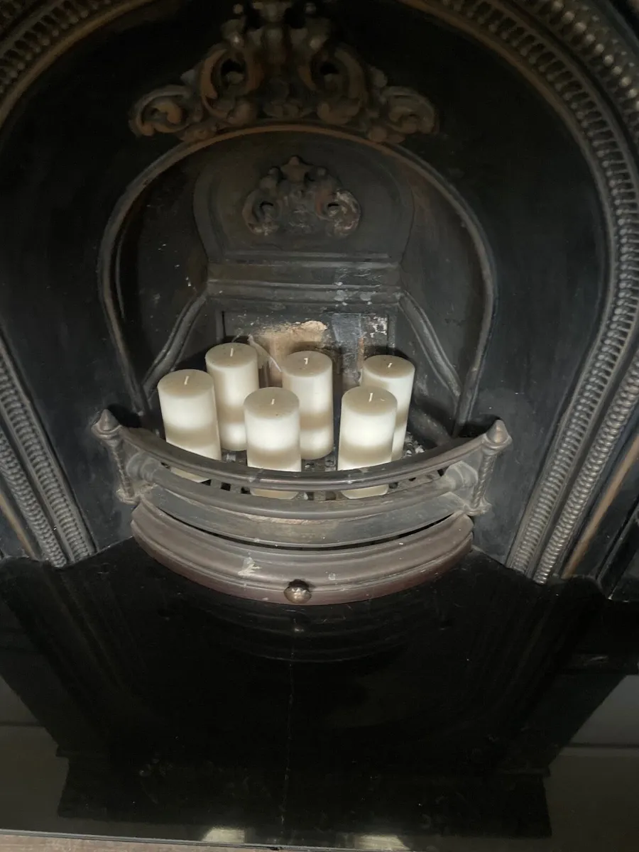 Cast iron full fireplace black with insert - Image 4