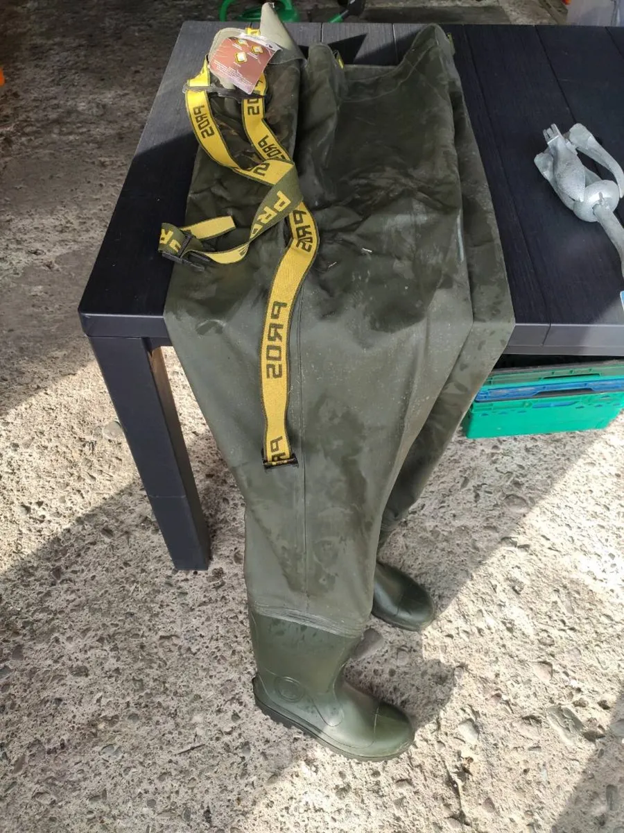 Fishing waders - Image 3