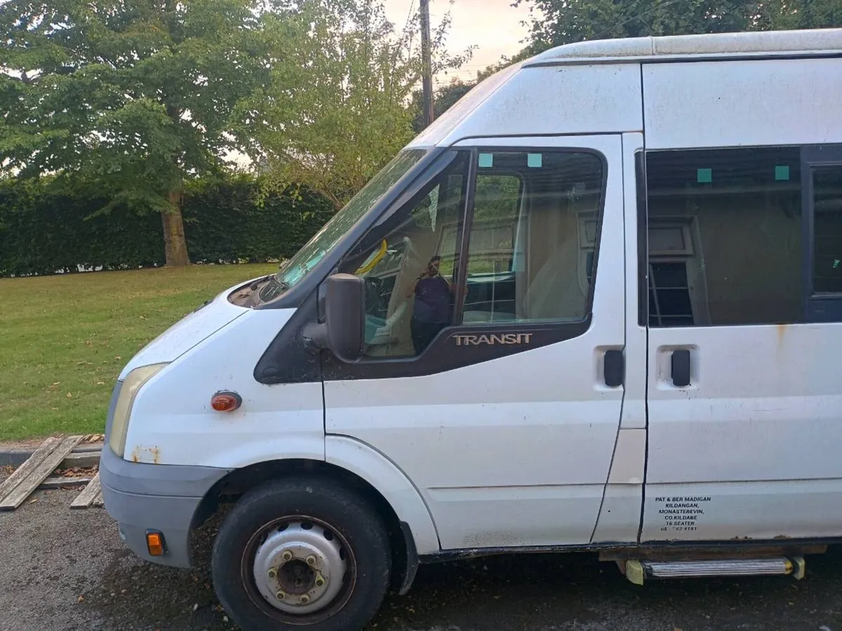16 seater bus (parts & repair) + 20 quick rls seat - Image 2