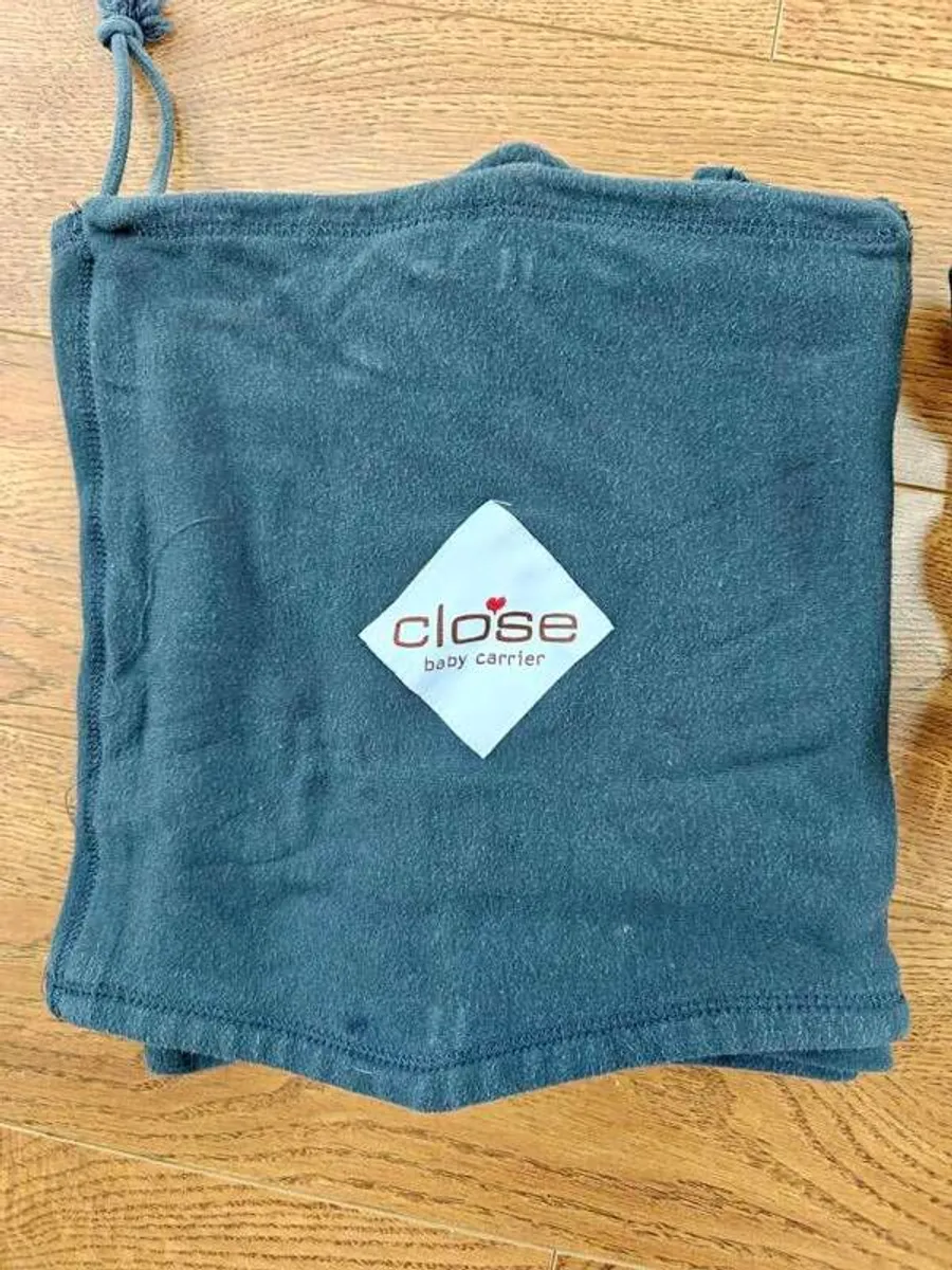 Close Baby Carrier - Image 3