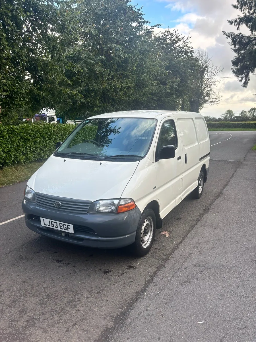 Toyota Hiace - Image 2