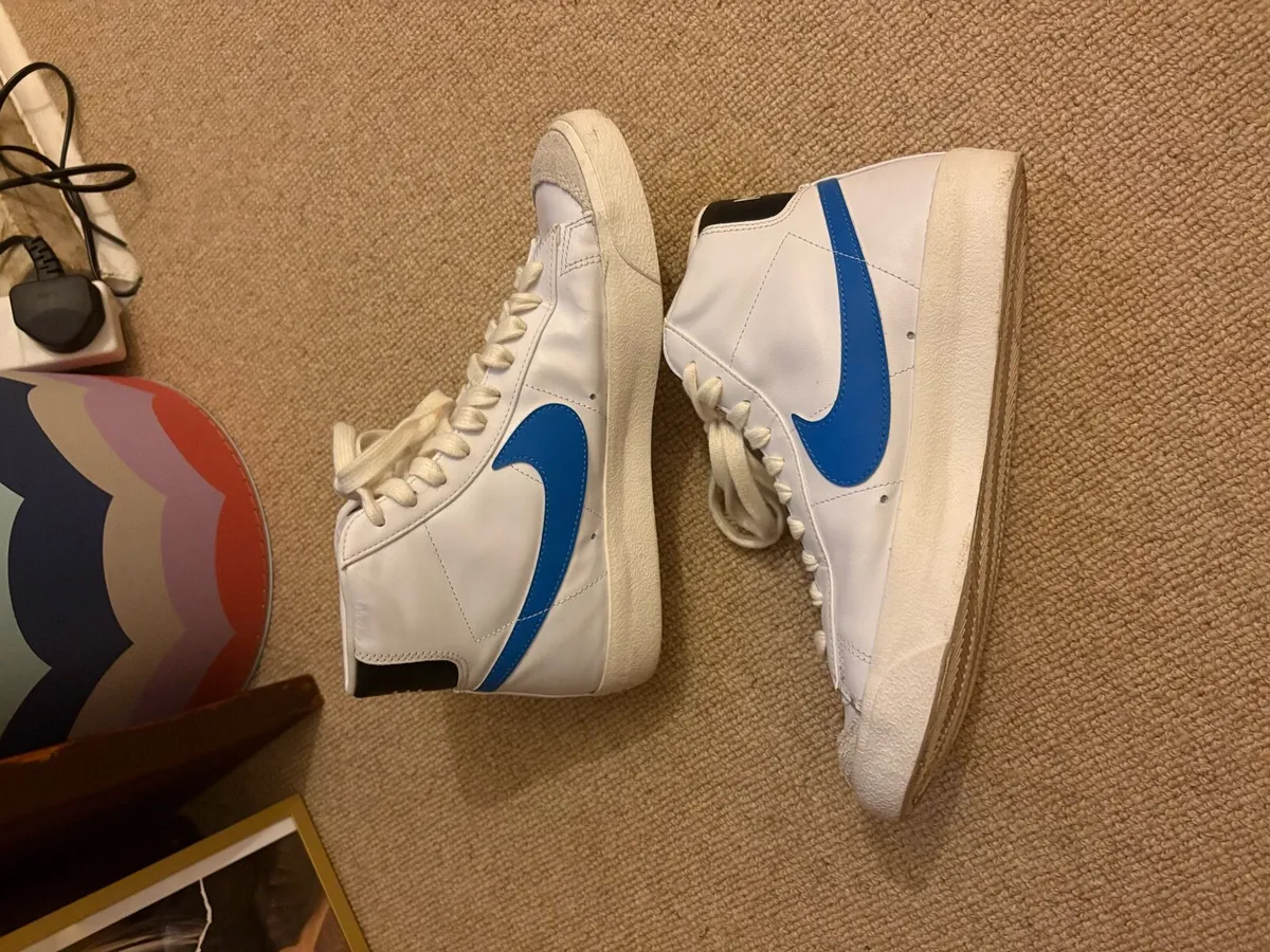 Vintage White Leather Nike Blazer Mid'77 Sneakers - Image 3