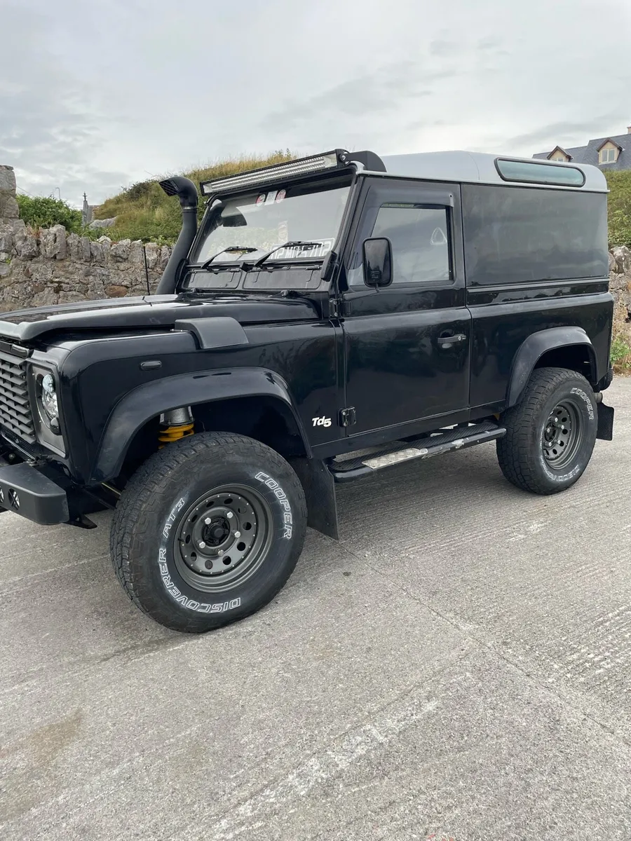Land Rover Defender TD5 - Image 2