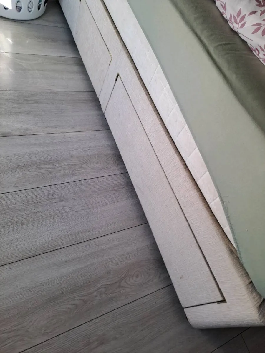 King size bed/king koil mattress - Image 2