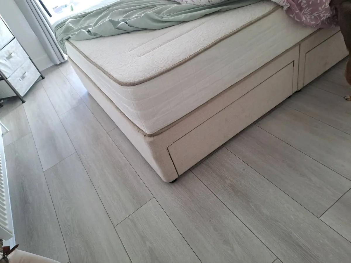 King size bed/king koil mattress - Image 3