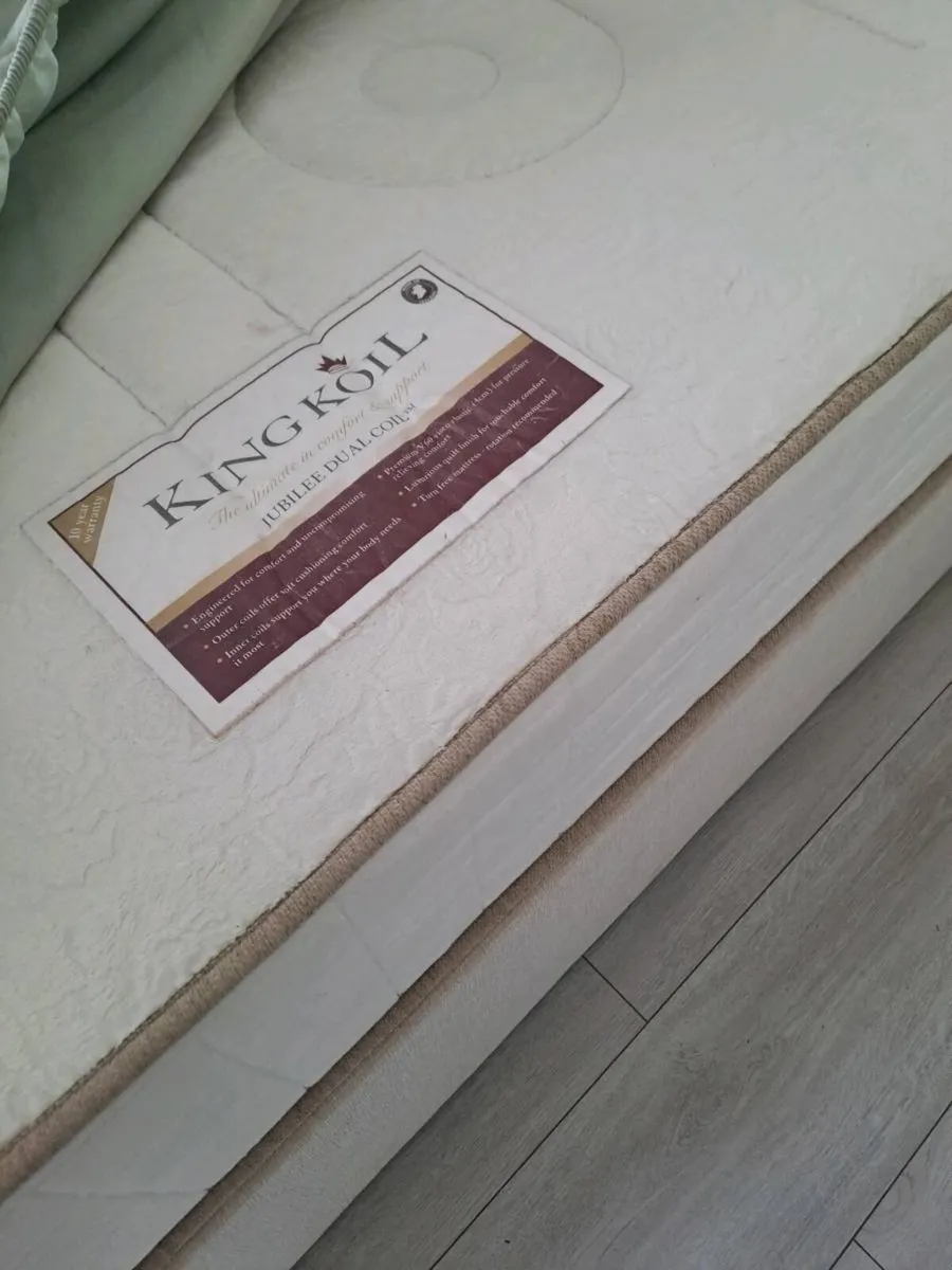 King size bed/king koil mattress - Image 1