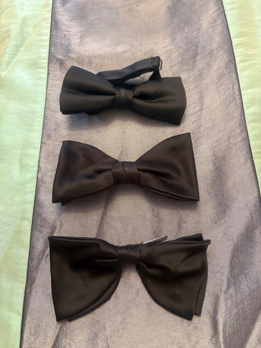 Dickie Bows x 3 - Image 1
