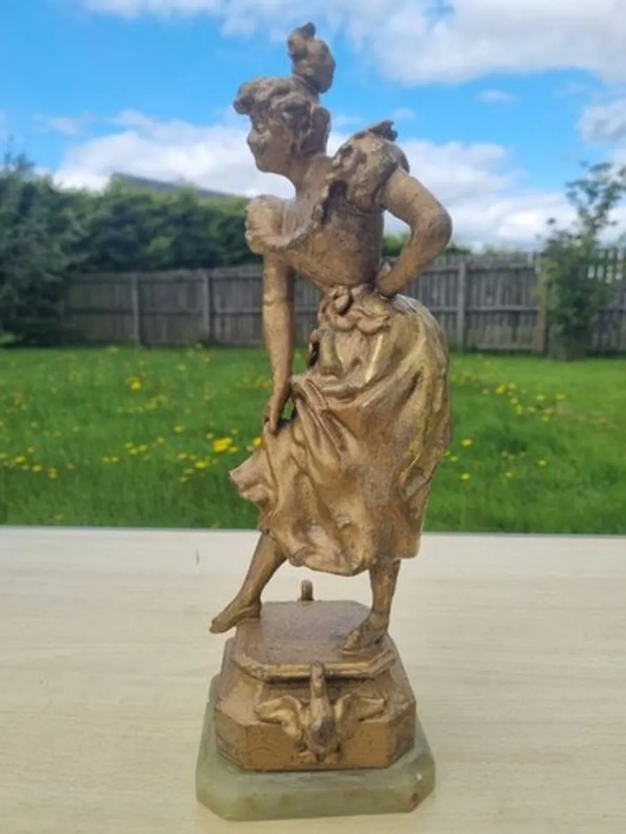 French figurine in the Art Nouveau style - Image 3