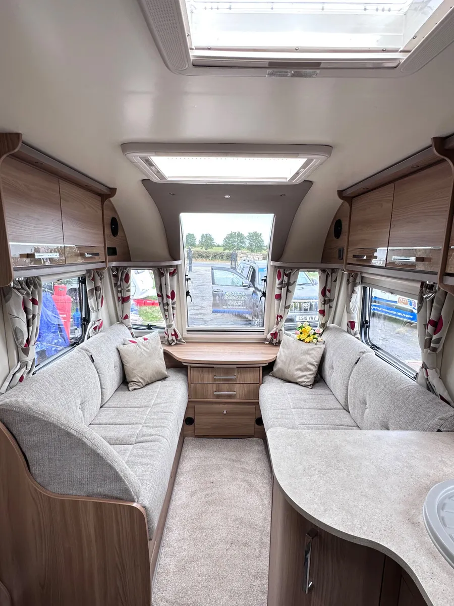 ✨2017 BAILEY PEGASUS BRIDINSI 4 BERTH ISLAND BED✨ - Image 4