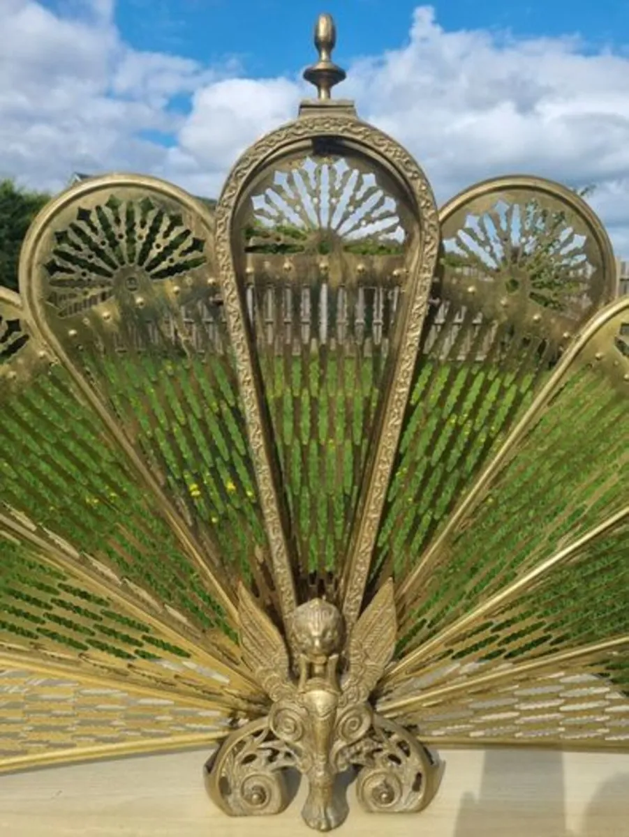Vintage brass peacock fireplace screen - Image 2