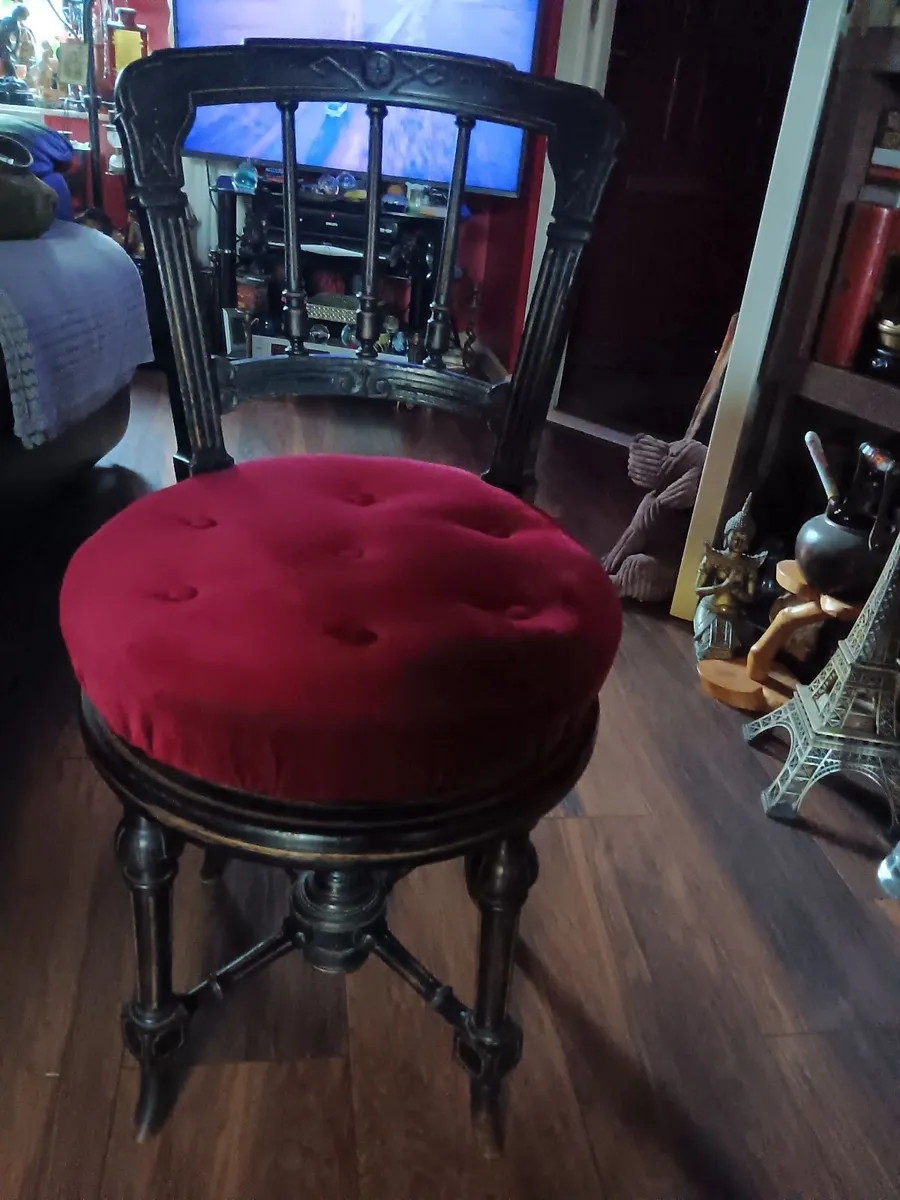 Antique chair - Image 4