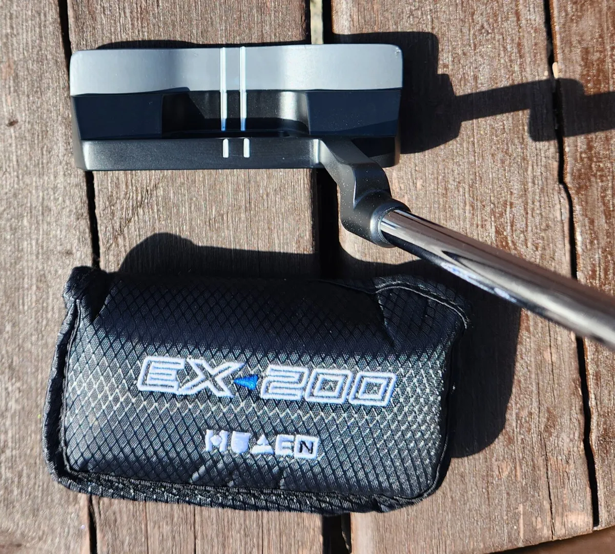 NEW Huaen EX, 200 #4 putter 34.5 " h/cover - Image 2