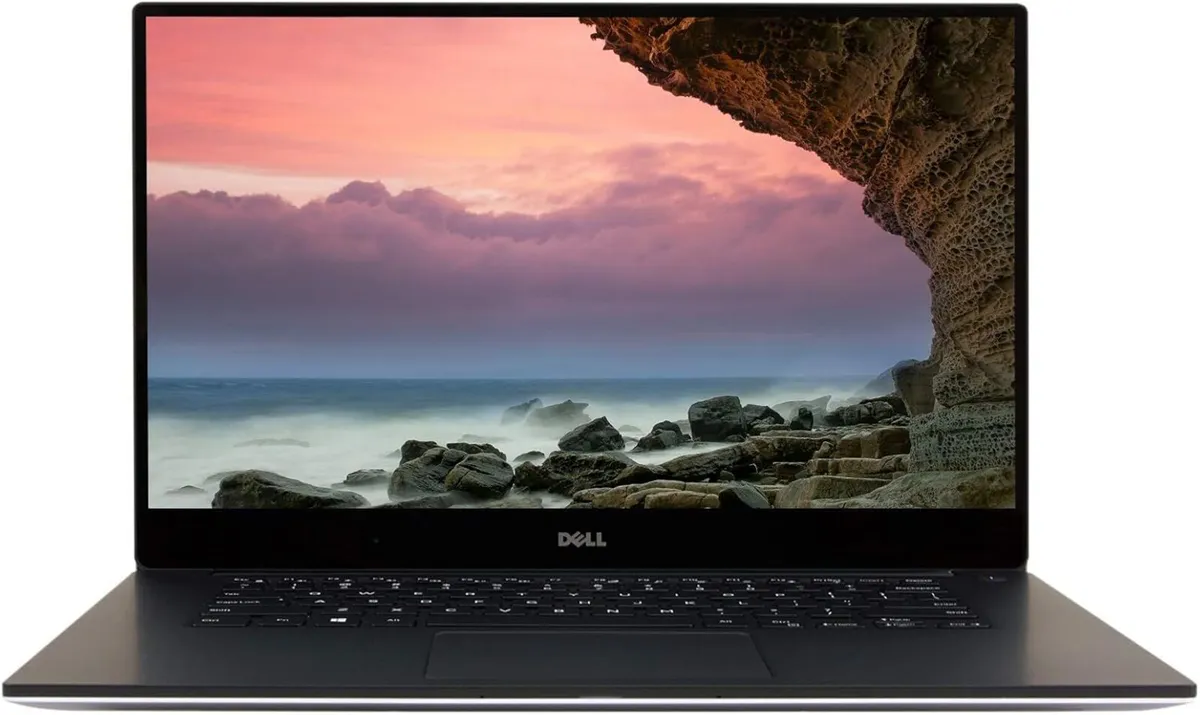 Dell Precision 5520 15.6" I7 16GB 256GB SSD GAMING - Image 1