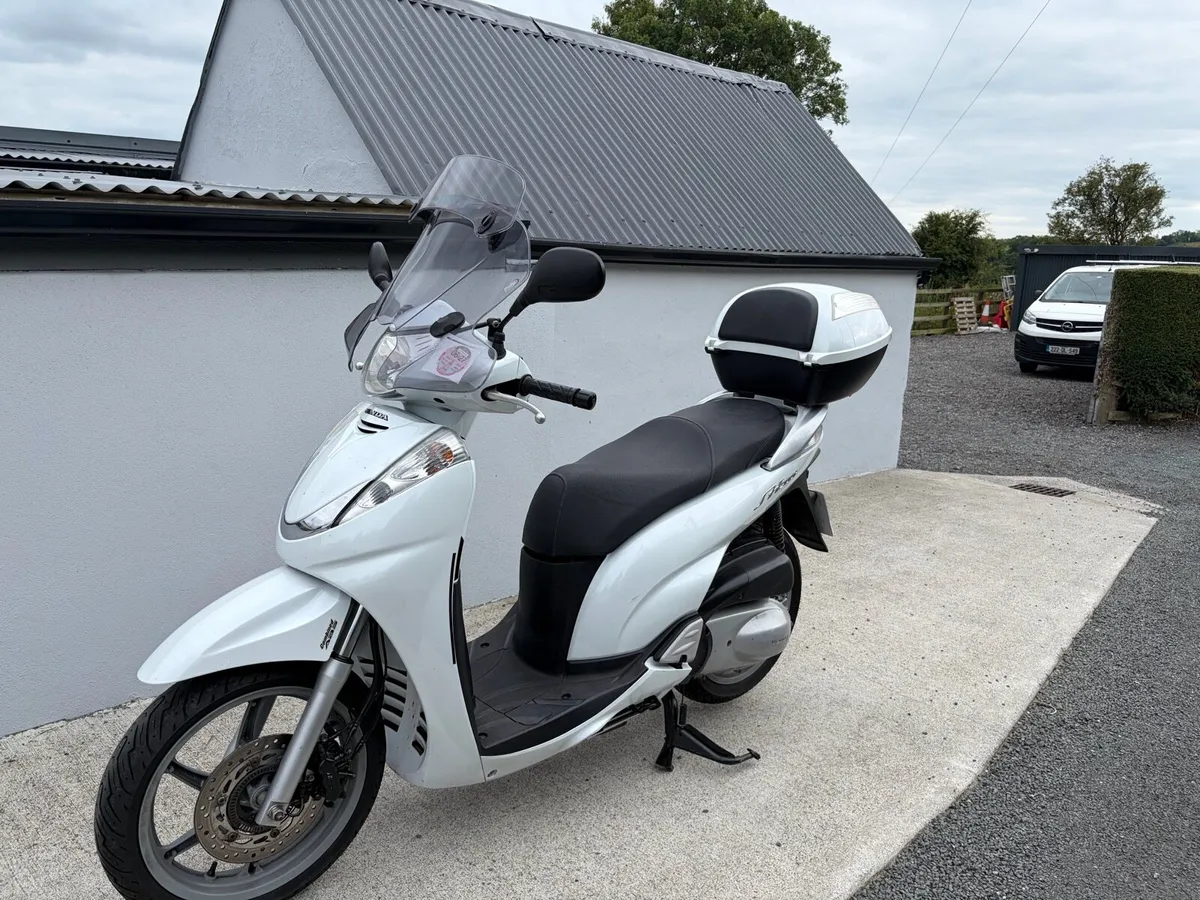 Scooter - Image 1