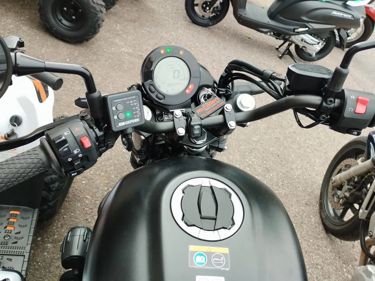 Kawasaki Eliminator 450 - Image 4