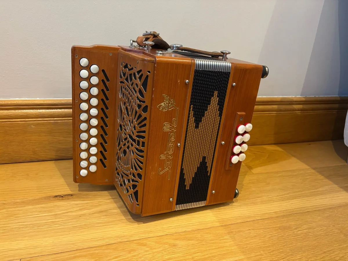 Saltarelle Accordion - Image 3