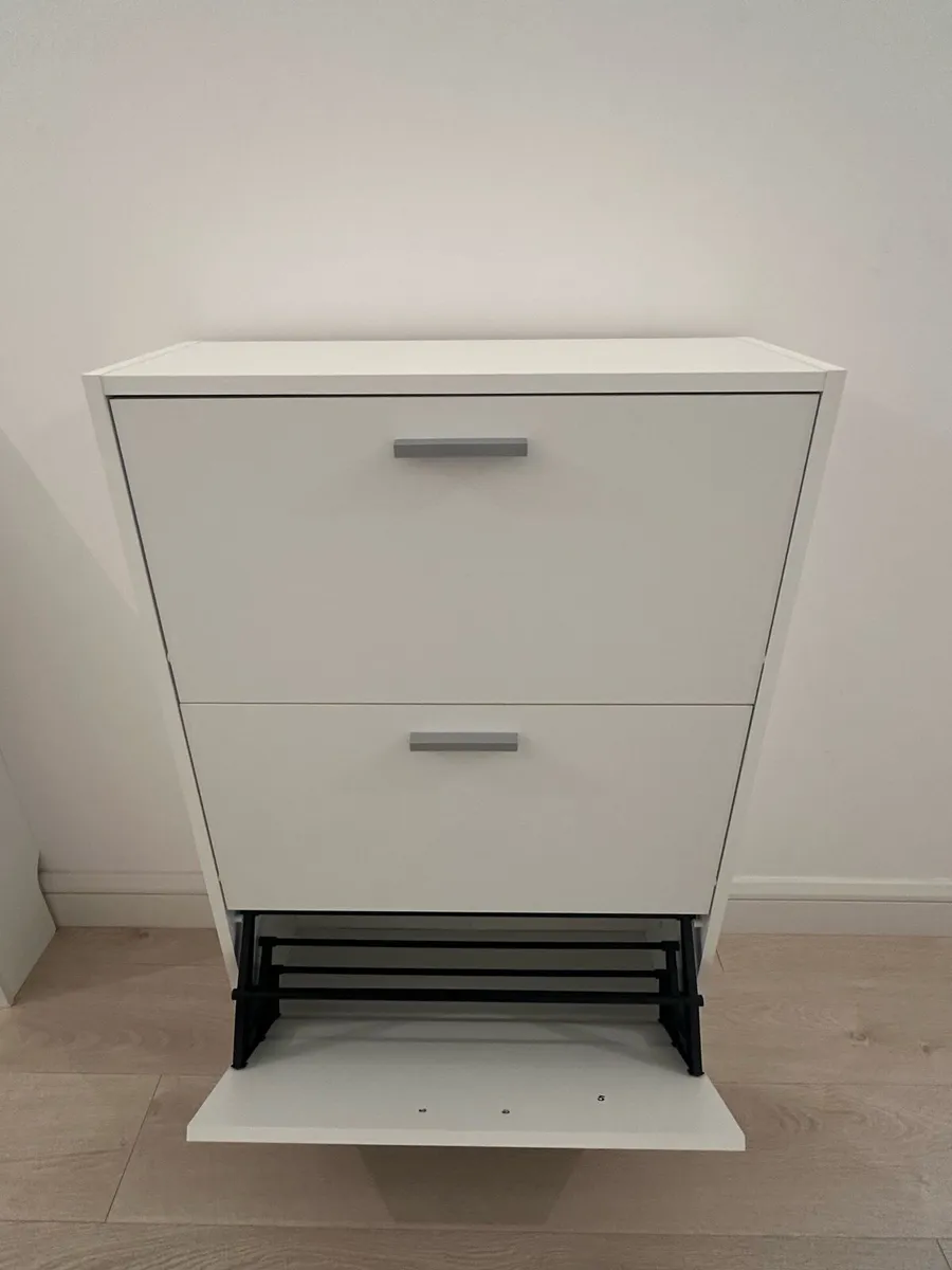 Shoe cabinet - Image 1