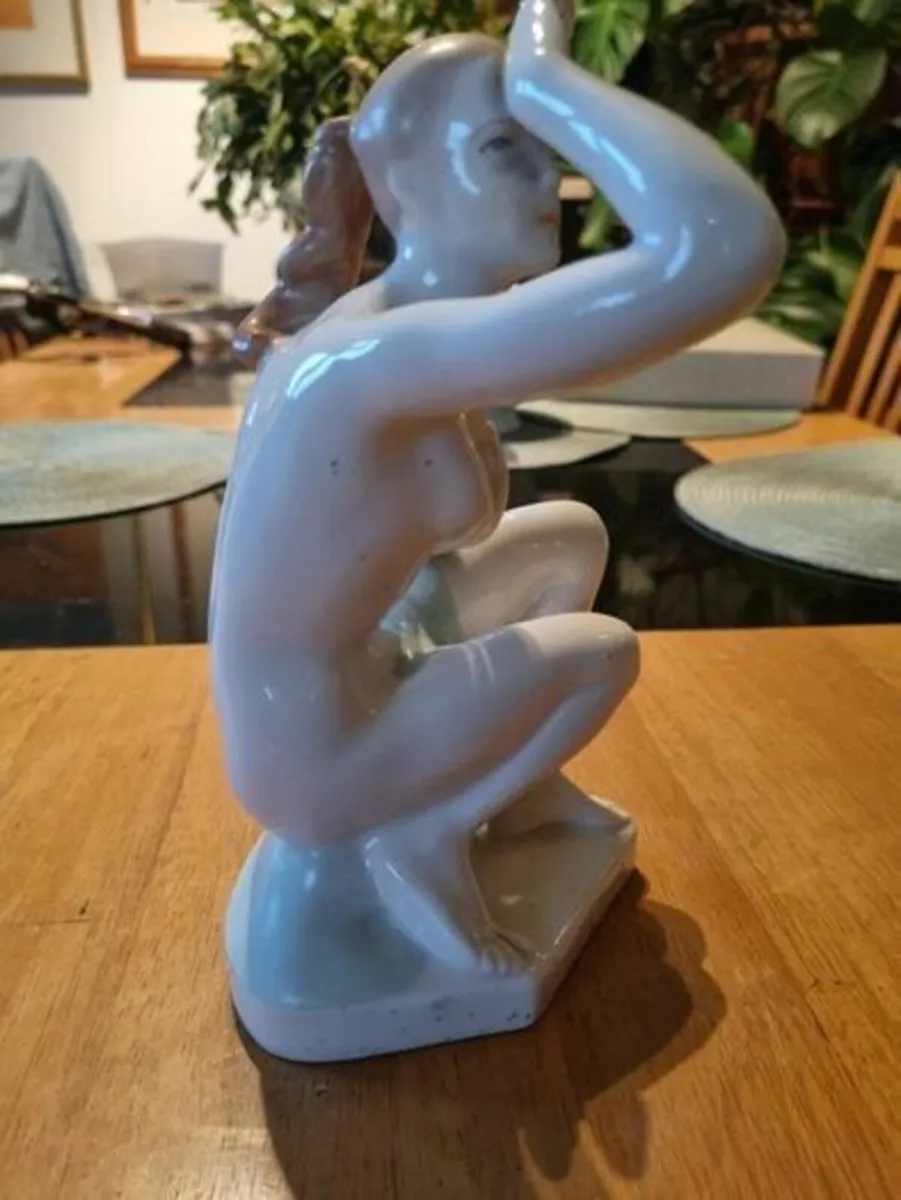 Vintage Budapest Aquincum porcelain figurine - Image 3