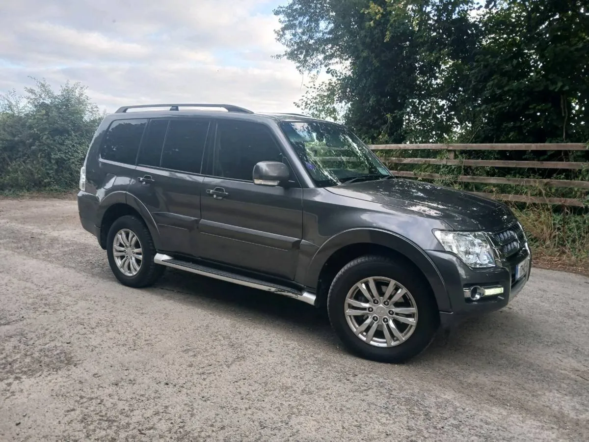 Mitsuibhi pajero - Image 1