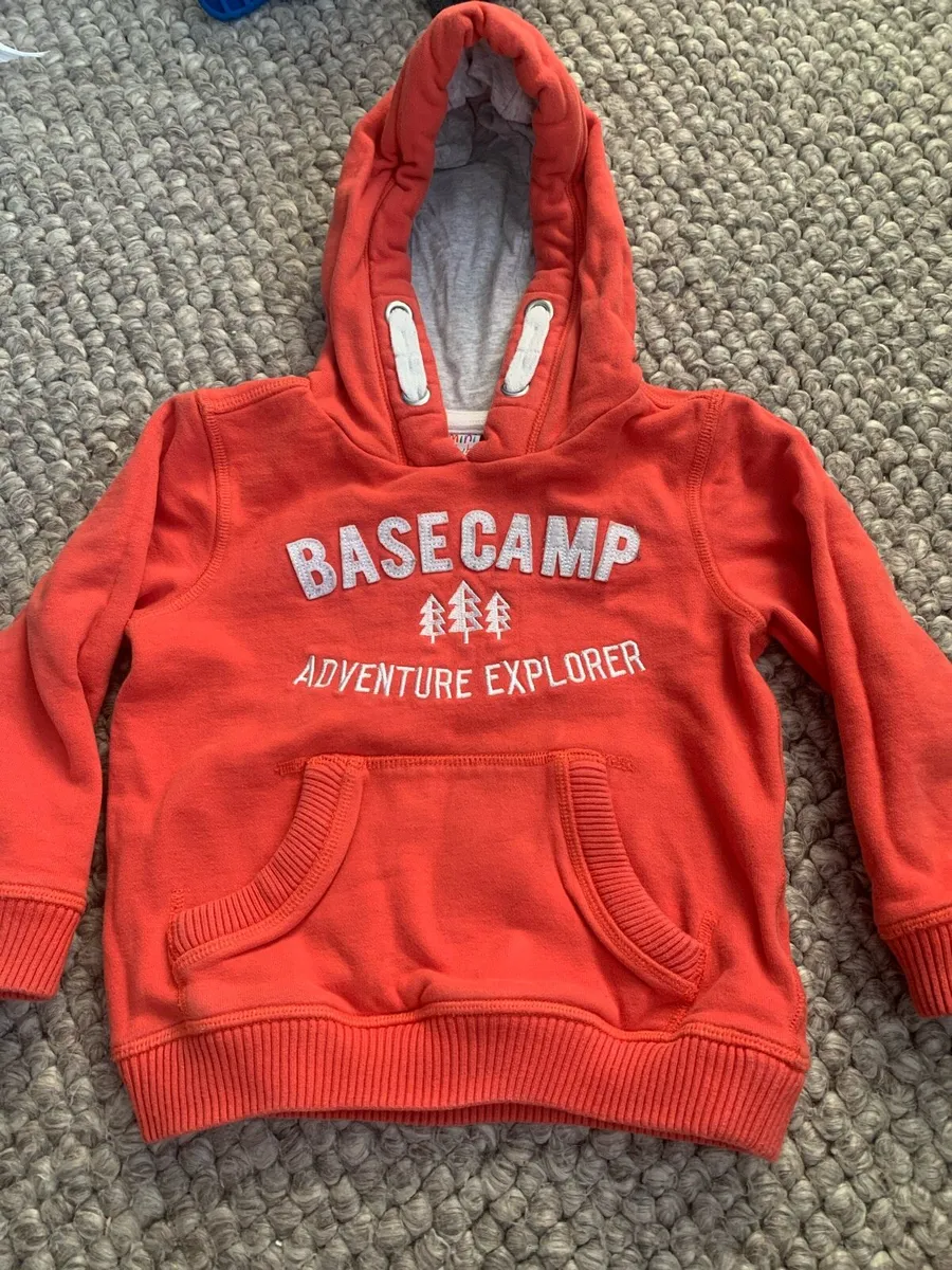 Mini club .. Boys hoodie age 4-5 years - Image 1