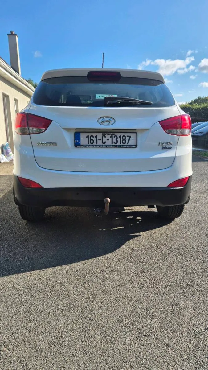 Hyundai ix35 2 seat commercial, new test - Image 4