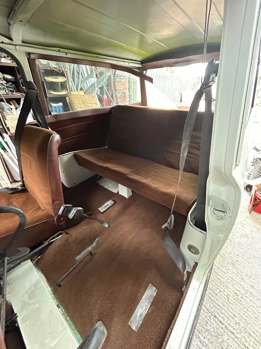 Mini estate - Image 3
