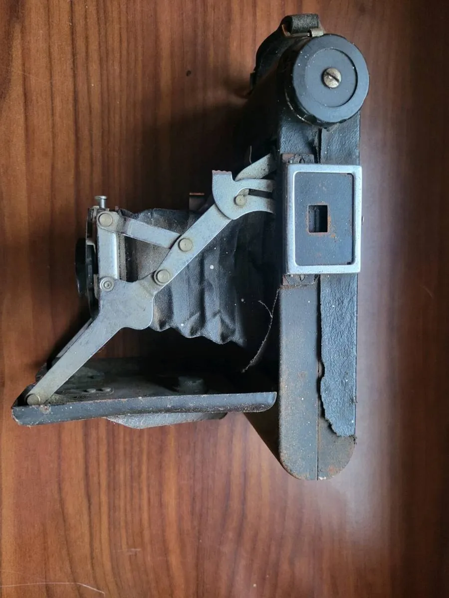 Vintage Cameras - Image 3