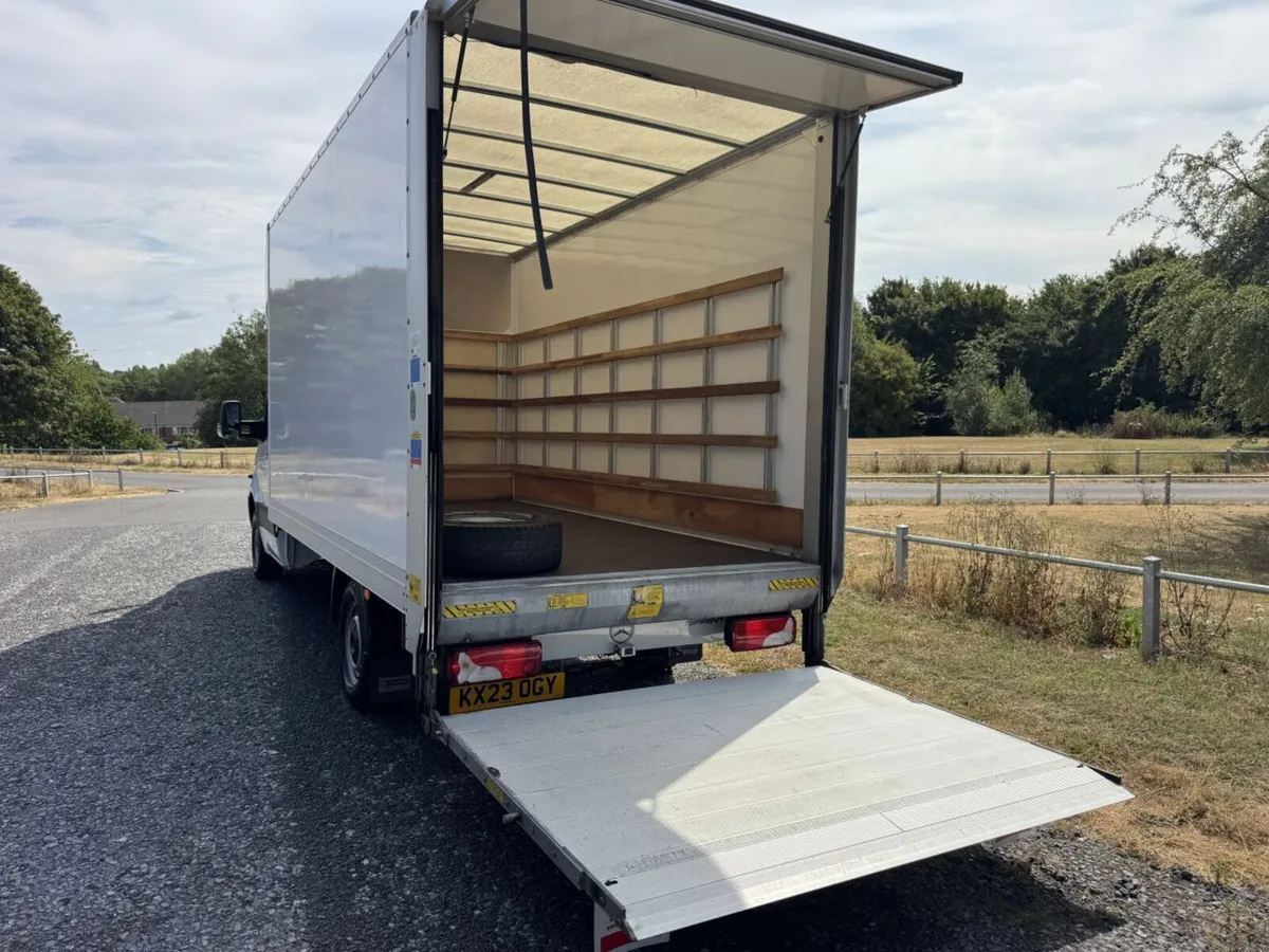 2023 Mercedes-Benz Sprinter Luton Box Van - Image 2