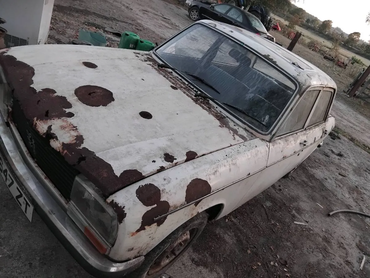 PEUGEOT 304 GL BARN FIND ONLY 20000 MILES - Image 2