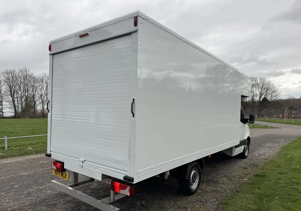 2022 Mercedes-Benz Sprinter Luton Box Van - Image 4