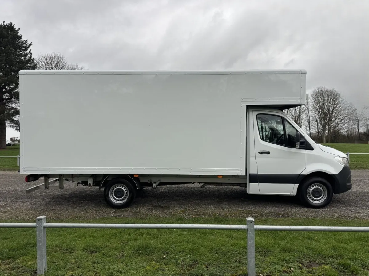 2022 Mercedes-Benz Sprinter Luton Box Van - Image 1